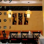 Royal Sun Aparthotel 2*