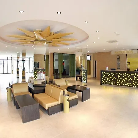 Ξενοδοχείο με διαμερίσματα Royal Sun