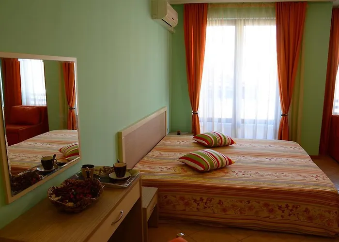 Royal Sun Apart Otel 2*