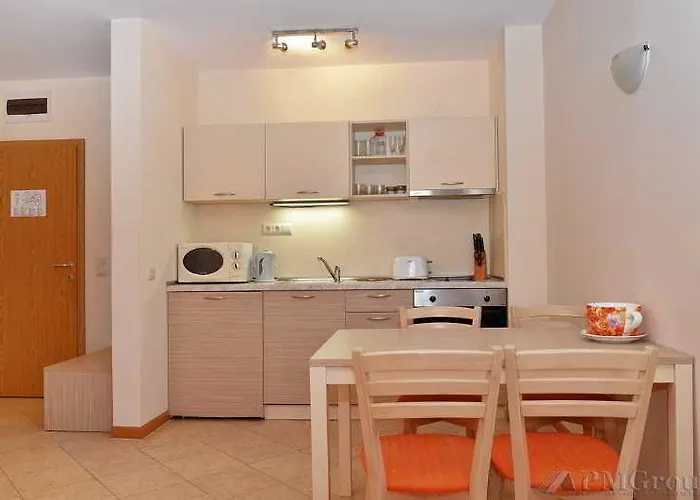 Royal Sun Apart Otel 2*