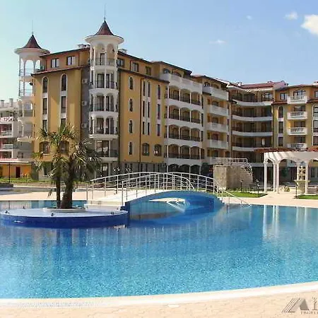 Royal Sun Lägenhetshotell Slăntjev Brjag
