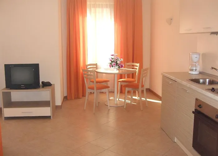 Apartmanhotel Royal Sun 2*